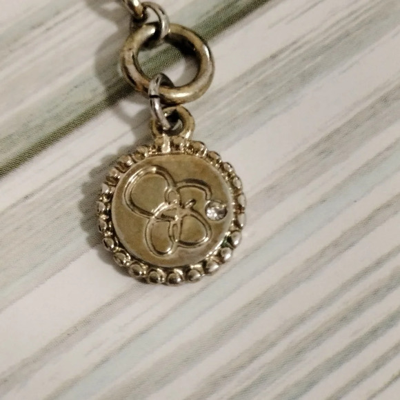 Jessica Simpson Multiple Strand Cabochon Rhinestone Pendant Gold Tone 16" - Picture 6 of 9